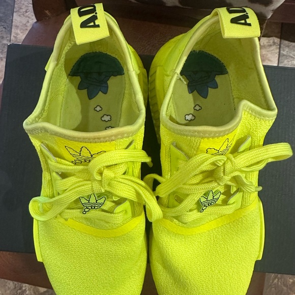 Women Adidas Bright Yellow Sneakers - Picture 6 of 8